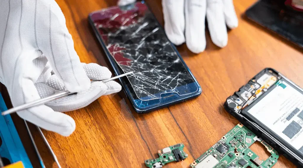 Phone Repairs That Are Ideal for Mobile Service