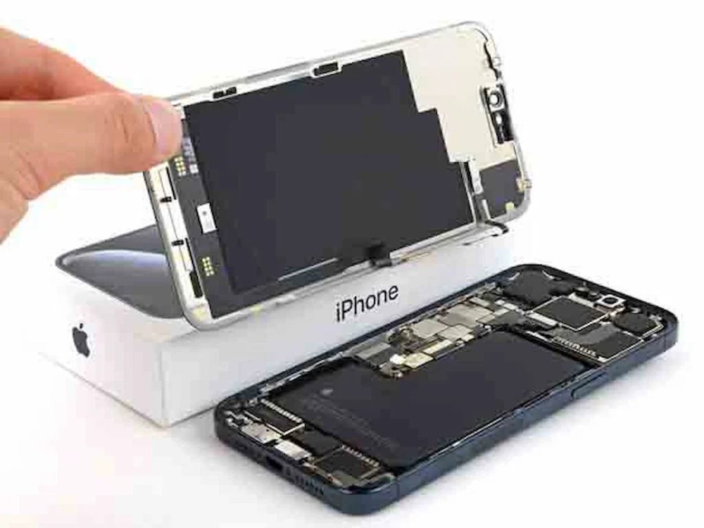 What Determines the Cost of iPhone Screen Repair